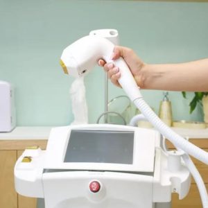 Épilation de la barbe à la lumière pulsée Épilation de la barbe à la lumière pulsée chez Hemera, institut de beauté à Lille
