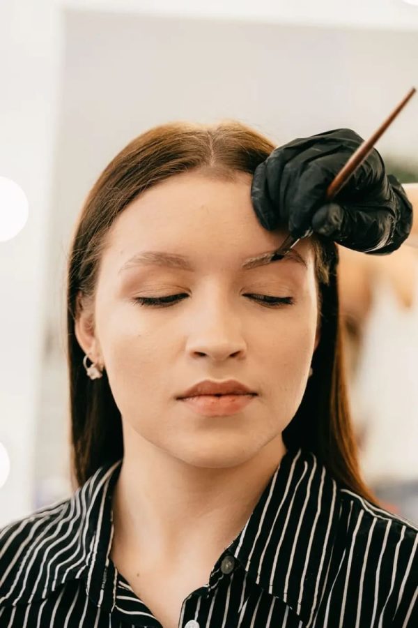 Teinture des sourcils Teinture des sourcils chez Hemera, institut de beauté à Lille